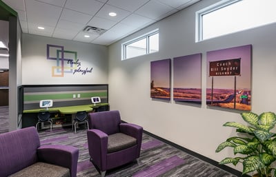 Lounge and kid's area