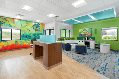 Check desk and member lounge