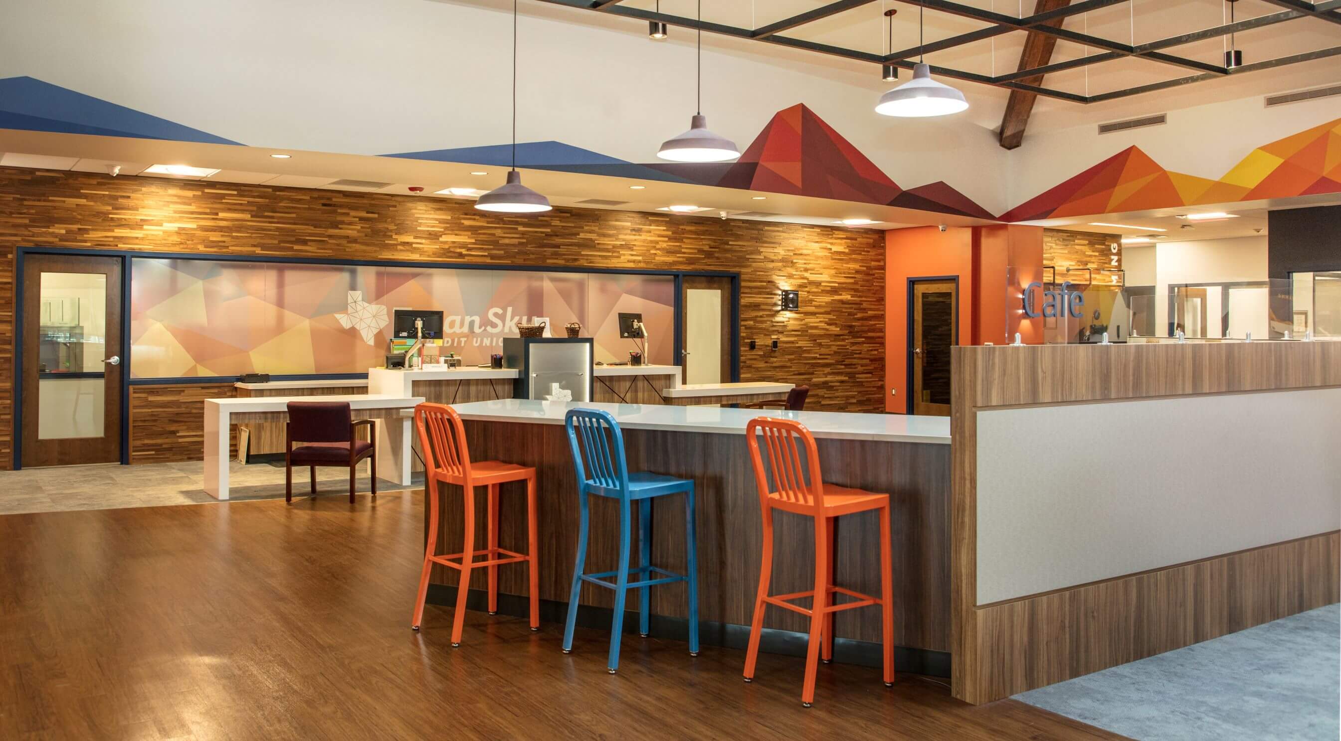 Credit union lobby after the renovation