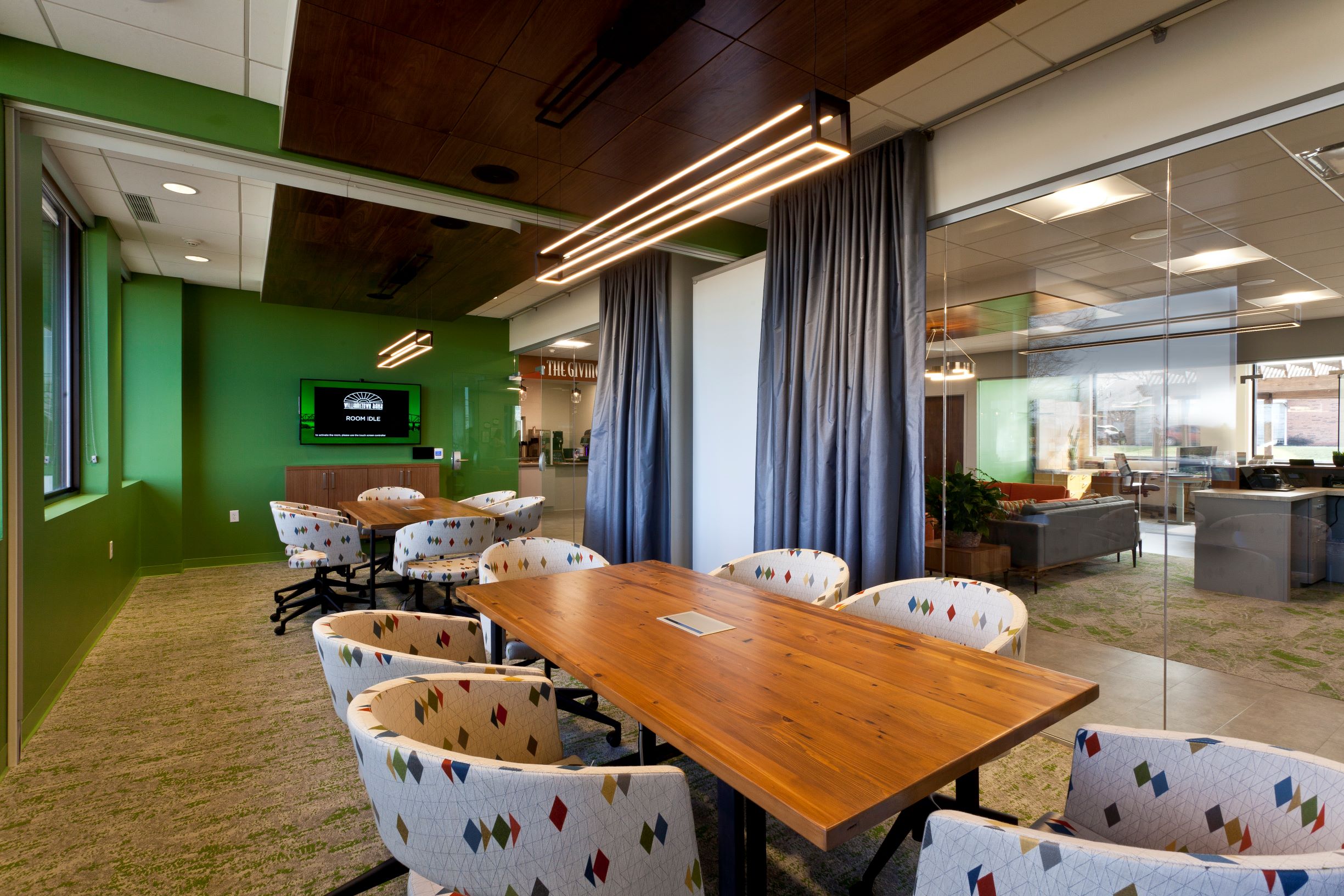 Multi-purpose conference room